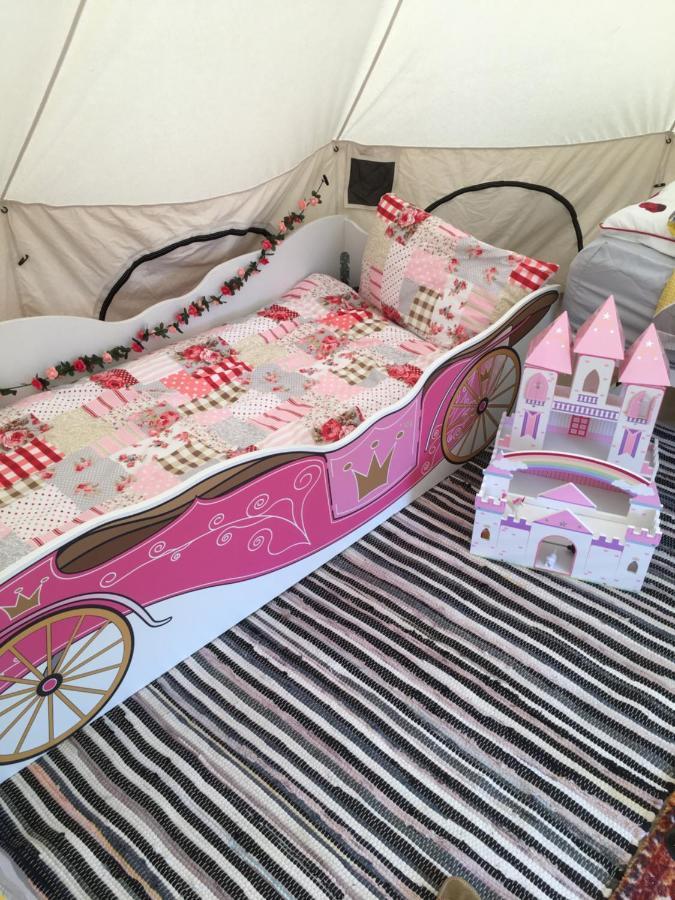 Eva Lily Luxury tent Woodhall Spa